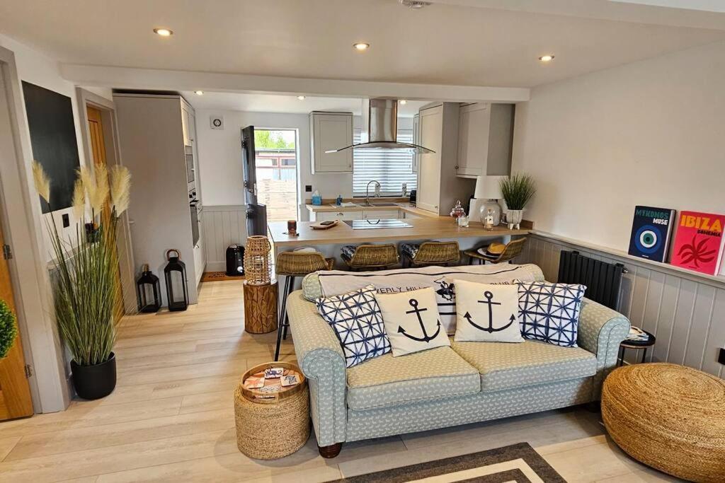 Humberston Boathouse Lodge & Hot Tub - Cleethorpes Beach Cabin Chalet Ngoại thất bức ảnh