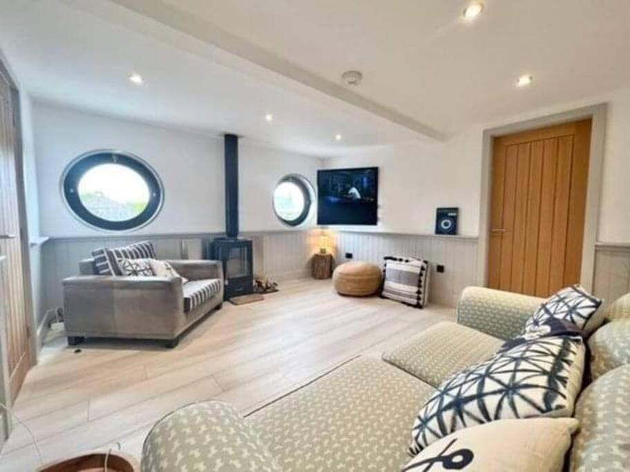 Humberston Boathouse Lodge & Hot Tub - Cleethorpes Beach Cabin Chalet Ngoại thất bức ảnh