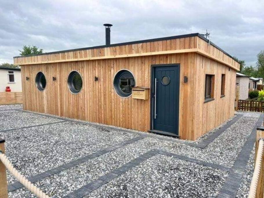 Humberston Boathouse Lodge & Hot Tub - Cleethorpes Beach Cabin Chalet Ngoại thất bức ảnh