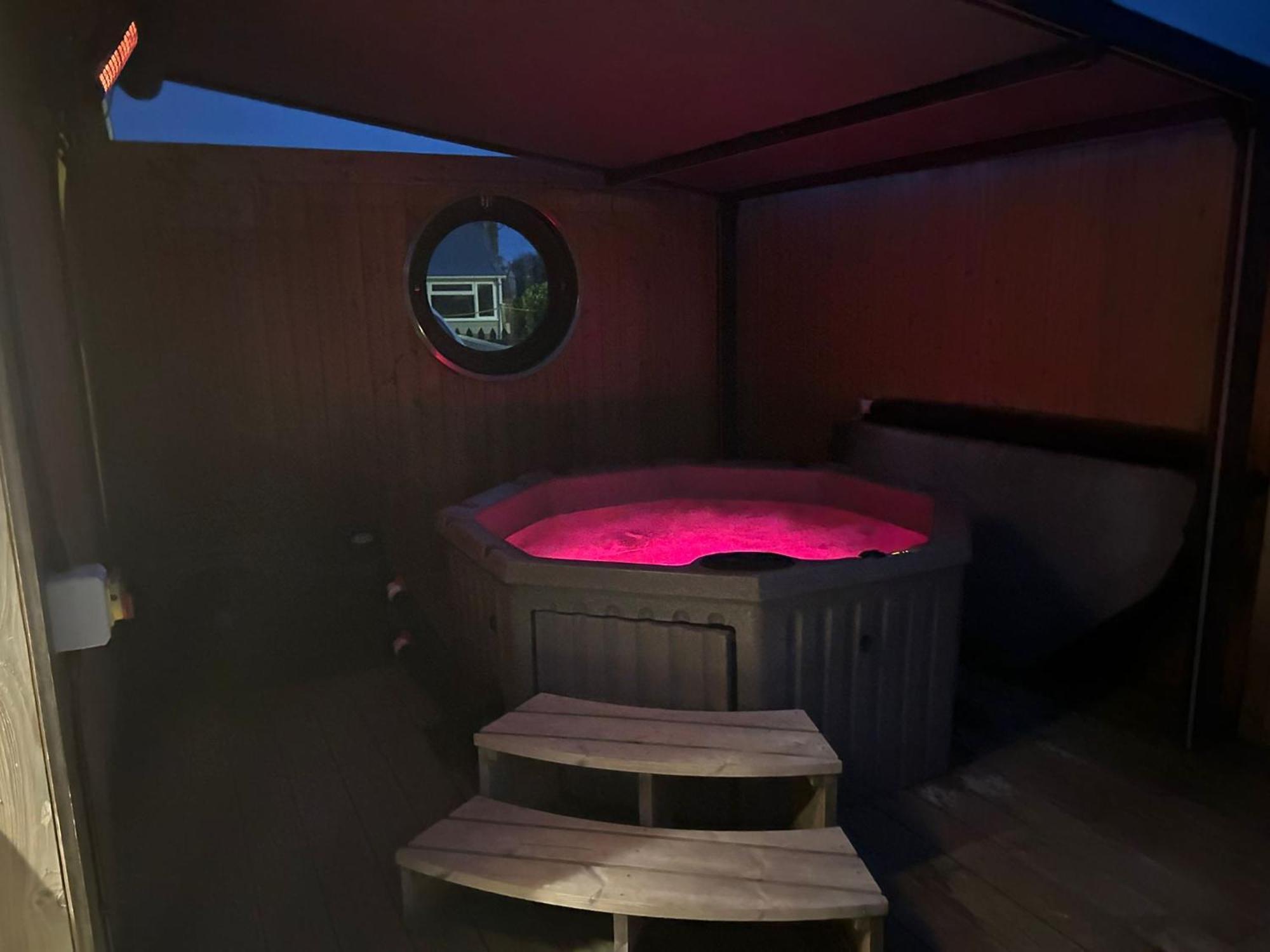 Humberston Boathouse Lodge & Hot Tub - Cleethorpes Beach Cabin Chalet Ngoại thất bức ảnh